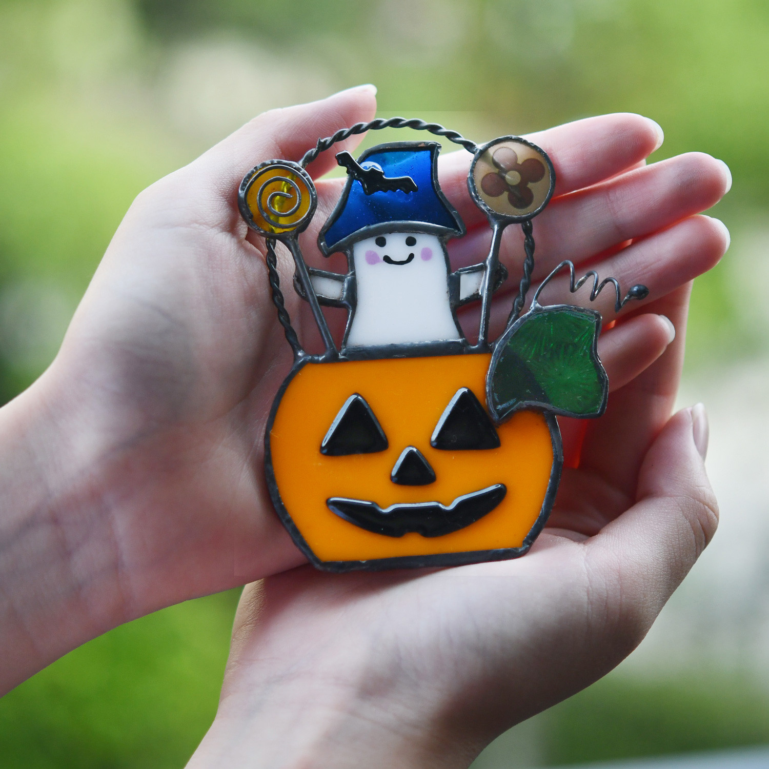 ステンドグラス　ハロウィンモチーフのモビール(バラ売りも可) ステンドグラスハロウィンモチーフのモビール(バラ売りも可)