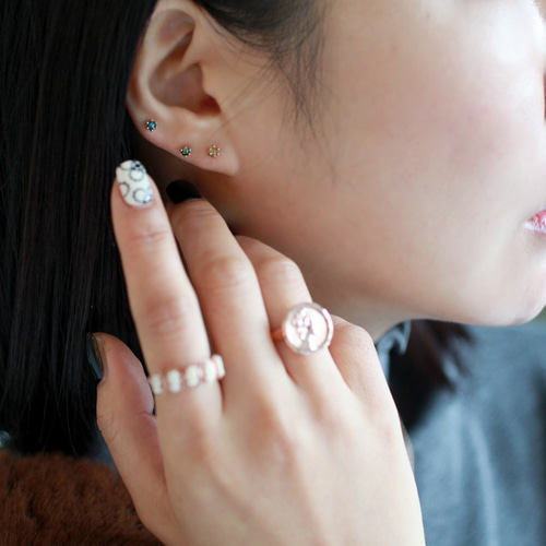 14K金 ゴールド ラフダイヤモンド ヘリックス 軟骨 アンチトラガス