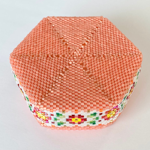 ビーズ キット 送料無料】六角形の小箱<L> Flowerピンク ビーズ キット 送料無料】六角形の小箱<L> Flowerピンク