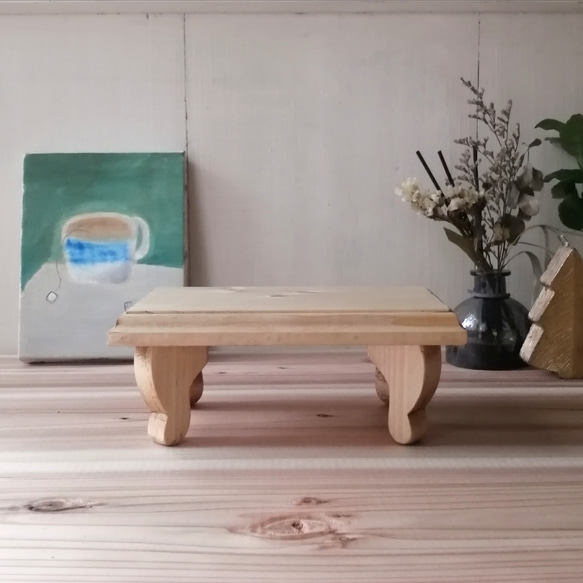 ✨10%OFF✨かわいいサイズの木製アンティークミニテーブル トレイ ② 2枚目の画像