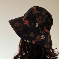 おとなの帽子　秋の花柄チューリップハット 1枚目の画像