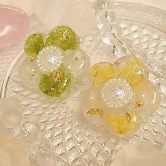 お花ピアス　Green＆Yellow 5枚目の画像