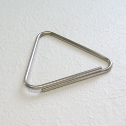 ステンレス製三角形キーリング　バッグチャーム　キーホルダー　ミニマリスト　シンプル　 6枚目の画像