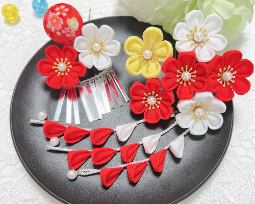 tmm♡Leaさま専用確認用 七五三髪飾りセット 赤色×白色 7-35 27fad6d9f5447d99b8221446ad5b1a