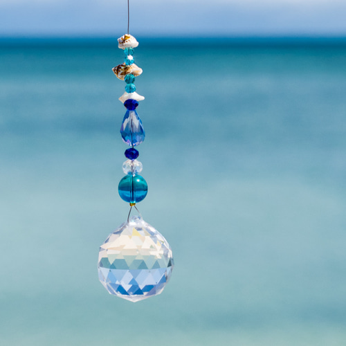 ☆サンキャッチャー☆ ✨✨クリスタルガラス✨✨ サンキャッチャー 海 30mm ブルー 青 風水 幸福を呼ぶインテリア