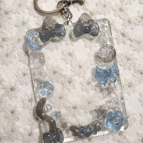 ハンドメイド　キーホルダー　トレカケース ハンドメイド トレカケース トレカケースデコ キーホルダー