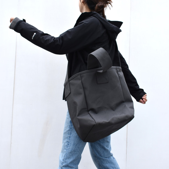 PLUS SHOULDER TOTE BAG（チャコール/グレー） 6枚目の画像