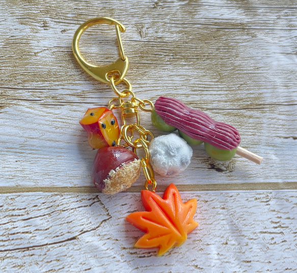 《受注生産》秋の味覚♡秋スイーツキーホルダー♡フェイクスイーツ 1枚目の画像