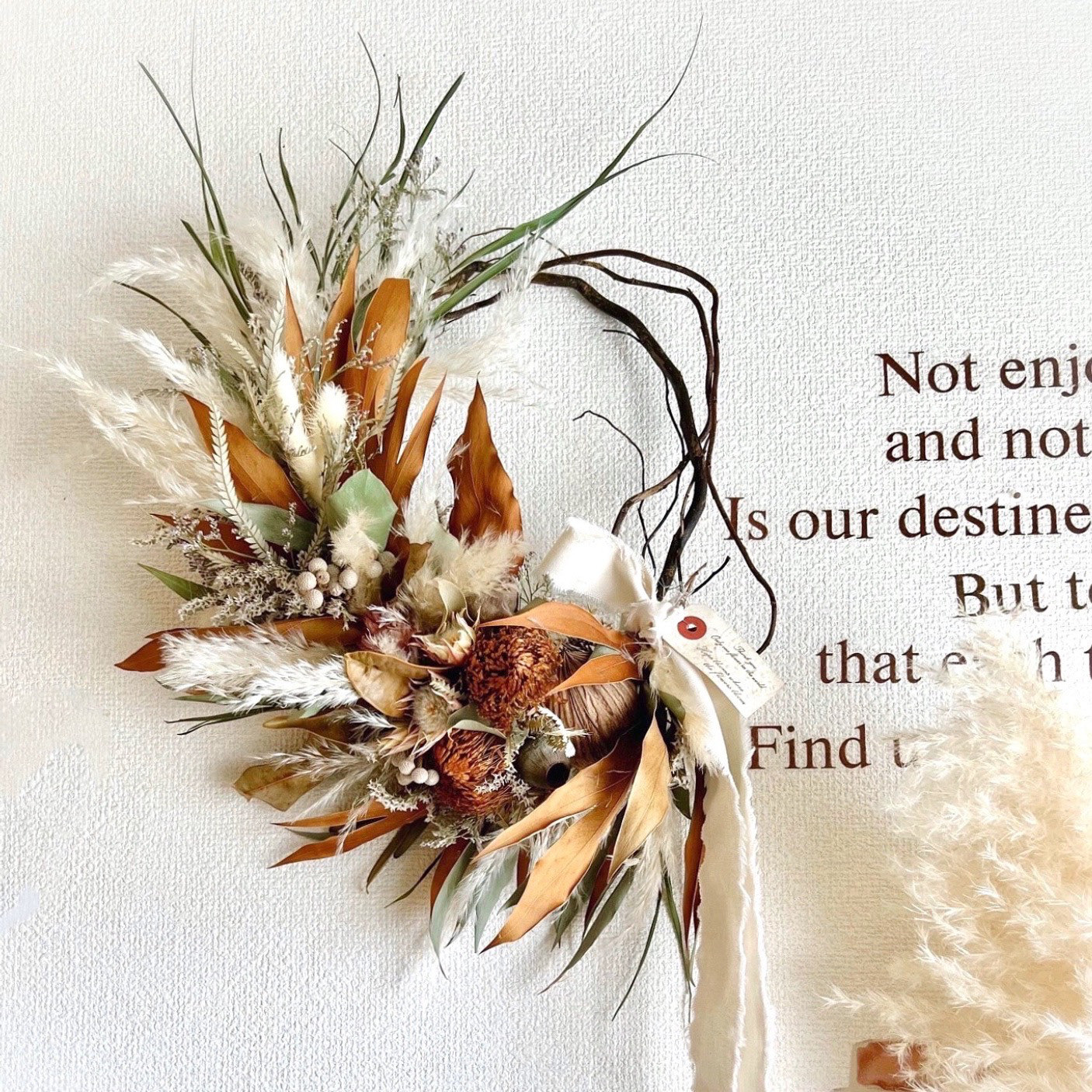 大きめ実ものと秋の森のリースキンポウジュパンパスグラスグレビレア