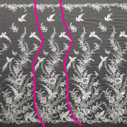 天と地と 衣装 鳥刺繍モチーフレース生地 光沢イエローゴールド 6枚目の画像
