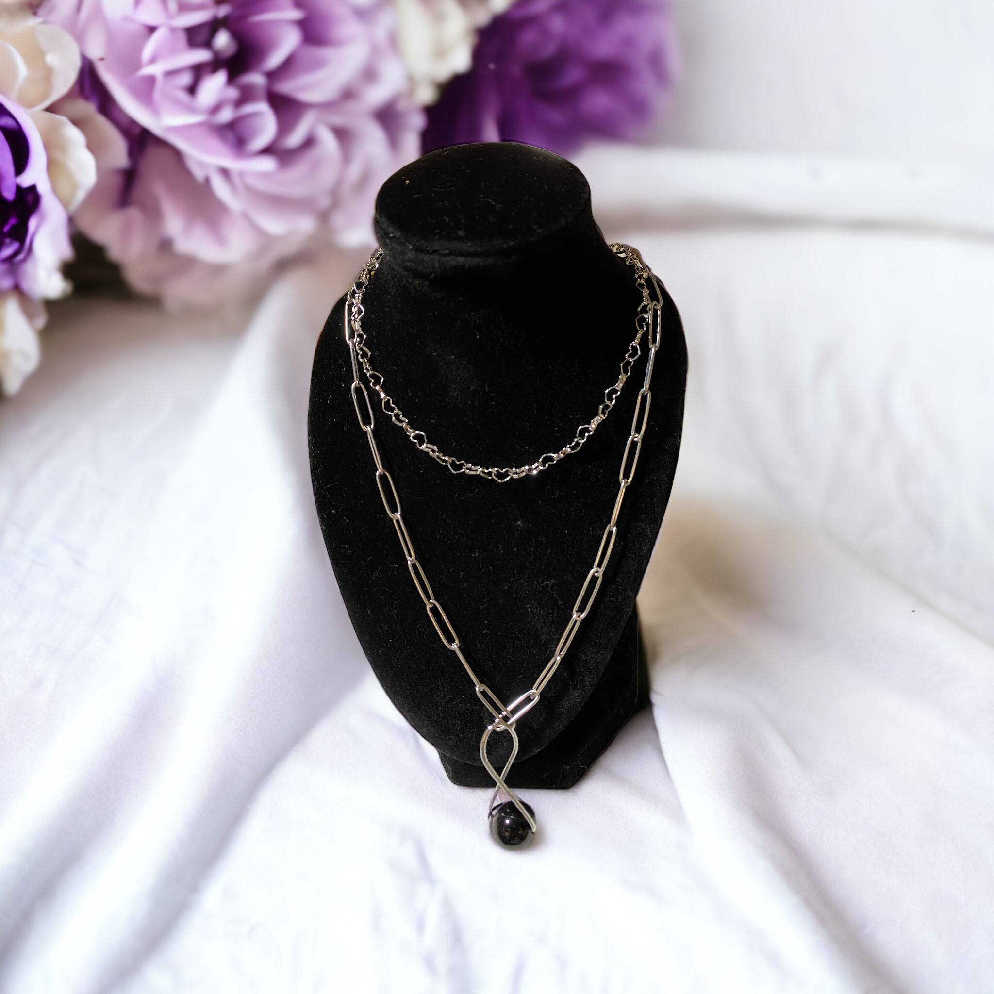 個性的ななネックレスをお探しの貴方に大ぶりのブラックオニキスをトップに個人的に大好きなデザインです