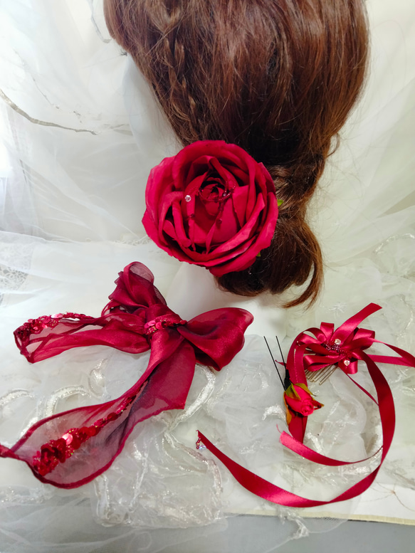 髪飾り☆真っ赤な薔薇とオーガンジーリボン 5枚目の画像