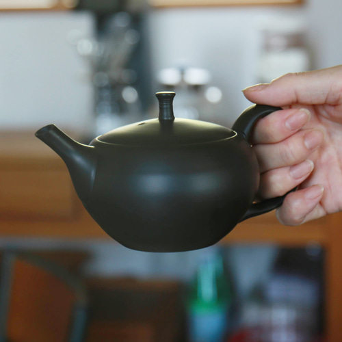 おひとり様で楽しむお茶セット「しまいやすく、持ちやすい、手 おひとり様で楽しむお茶セット「しまいやすく、持ちやすい、手