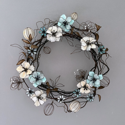 一点物】雲龍柳のリース 白とミント色の小花 ワイヤーリース 直径約