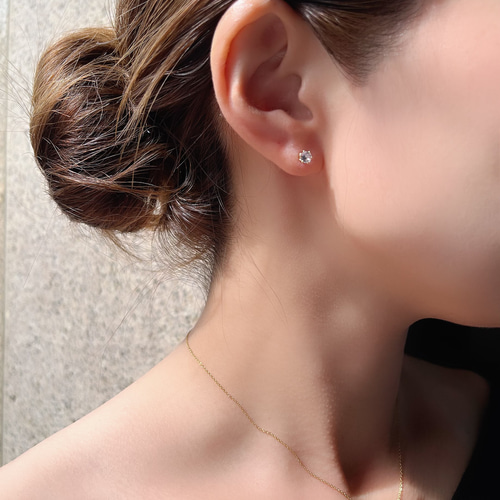 つけっぱなしOK♪】 gold ジルコニア 一粒ピアス(イヤリング