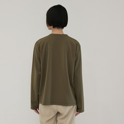 新発売!KHAKI【クルーネック長袖プルオーバー】トリアセテート  ソアロン™ 6枚目の画像