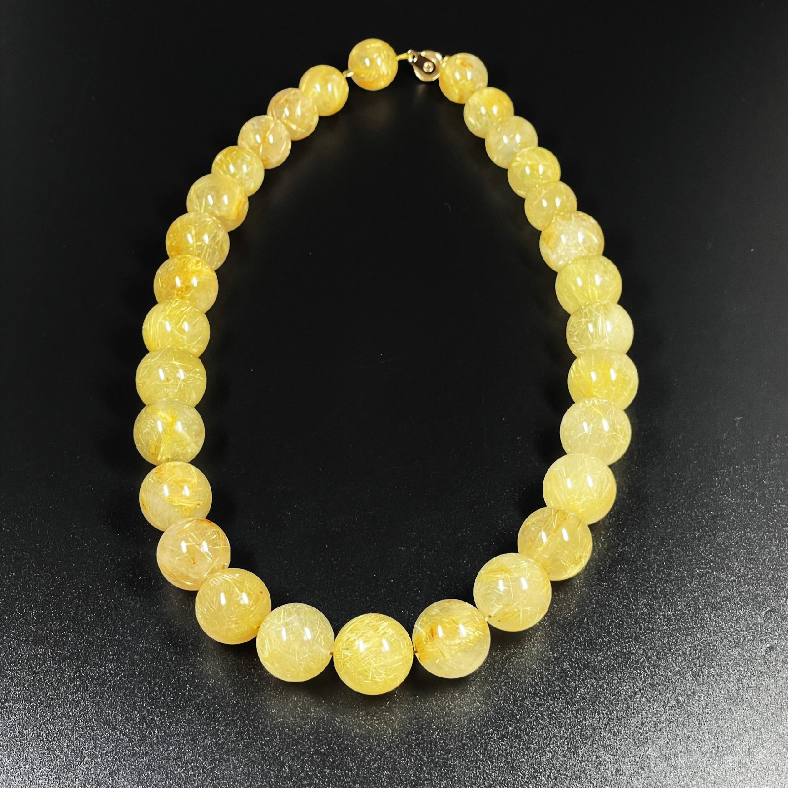 【高級感溢れる一品!!】ゴールドルチルクォーツ 天然石ストーン ネックレス GRN1 勝負強さを発揮 最高の贈り物