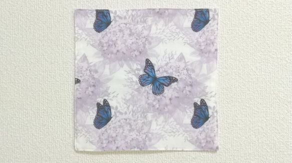 紫陽花と蝶  ダブルガーゼハンカチ 1枚目の画像