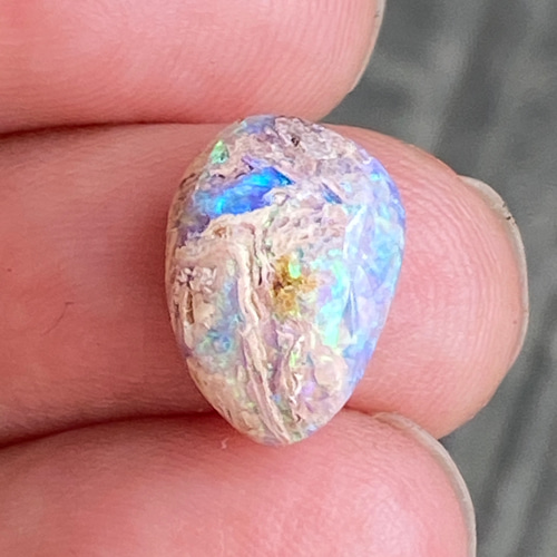 ホワイト系ウッドオパール♢ナチュラルボルダーオパール ルース 16  