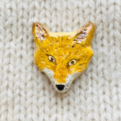 MAISON KITSUNÉ フォックスブローチ キツネ ブローチ - WEB SHOP