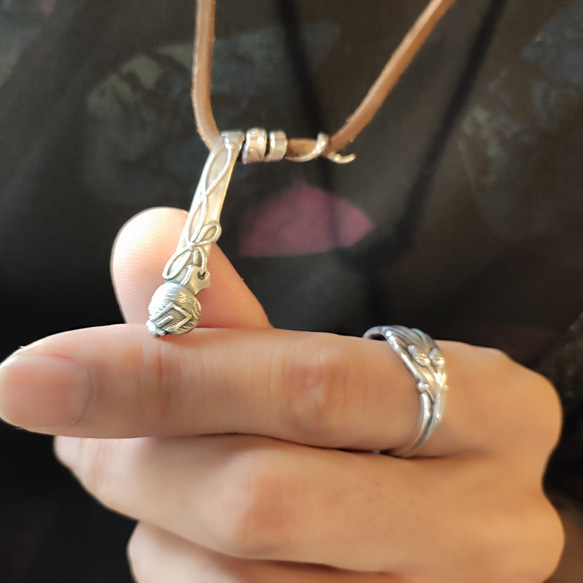 這款可愛的幸運符設計項鍊的真正本質是...錘打銀古董日本糖果牙籤的翻版_0821 第14張的照片