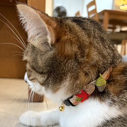どんぐり　猫さんにやさしい首輪【かぎ針編み　猫の首輪　猫　首輪　セーフティバックル　アジャスター　軽い　やわらかい】 3枚目の画像