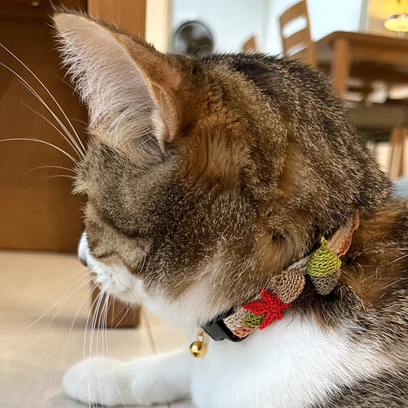 どんぐり　猫さんにやさしい首輪【かぎ針編み　猫の首輪　猫　首輪　セーフティバックル　アジャスター　軽い　やわらかい】 3枚目の画像