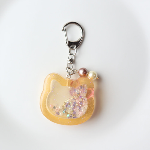 ☆秋の夜空を見上げる猫☆～紅葉狩り～　他レジンキーホルダー計5点 作家のためのレジン 紅葉とネコのキーホルダーを作ろう - YouTube