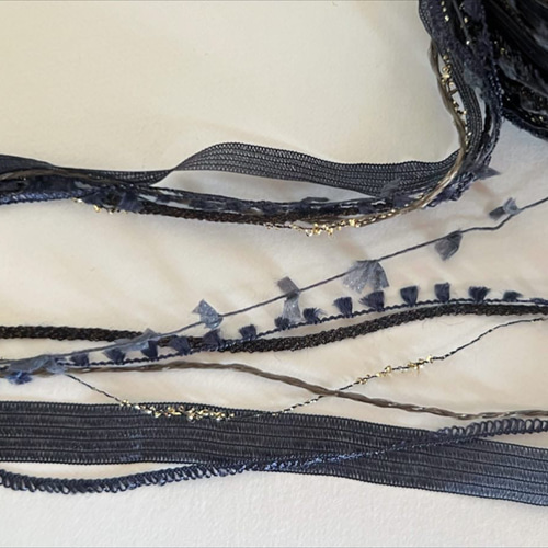 引き揃え毛糸玉*ネイビー、グレー×シャイニーブラウン 毛糸 Decora