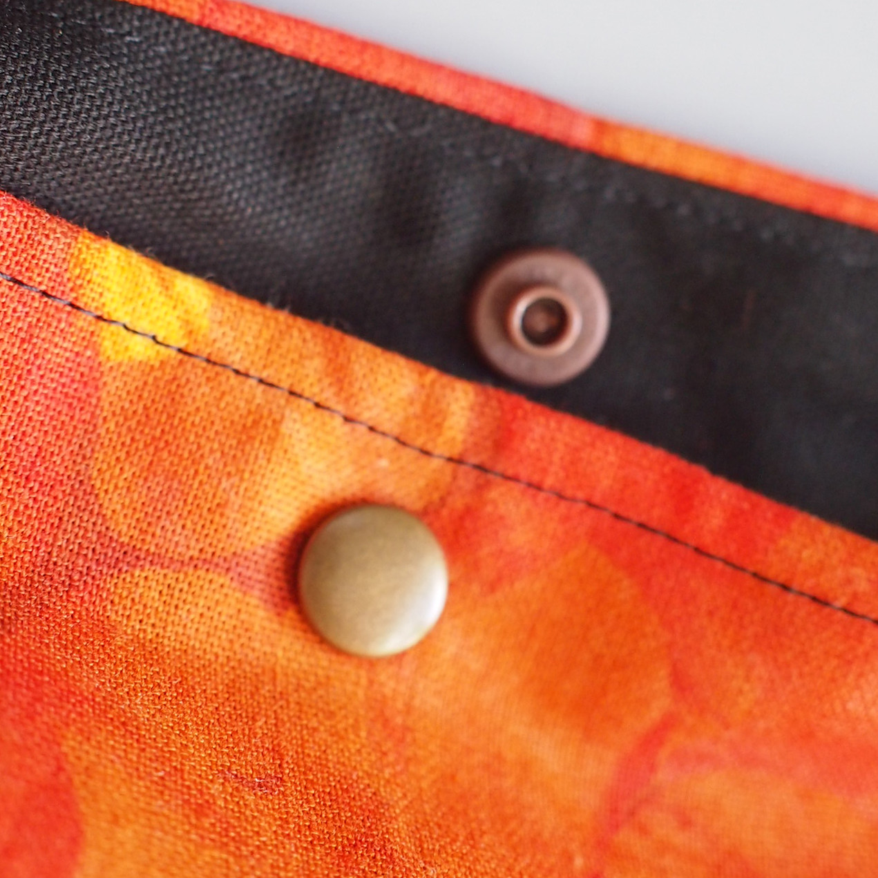 光の水玉　大きめトートバッグ/赤