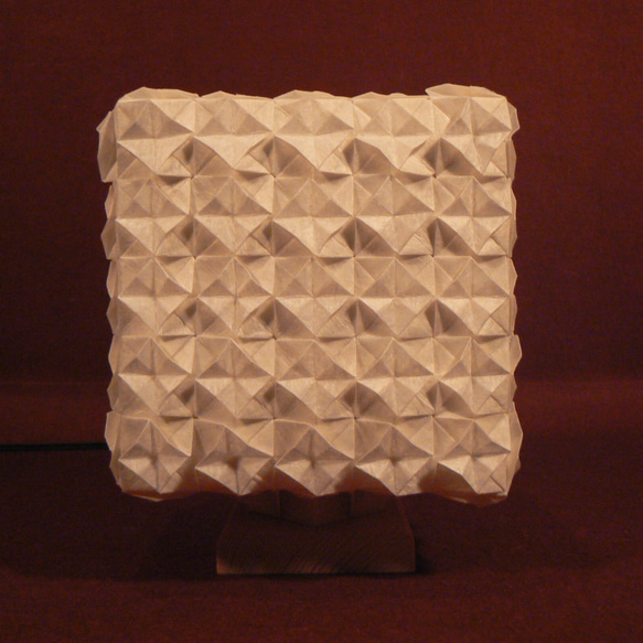 和紙の手作りランプシェード　美濃和紙使用　[折] 7-1　どこにもない癒しの手作り一点物作品　ギフト・模様替えに最適 