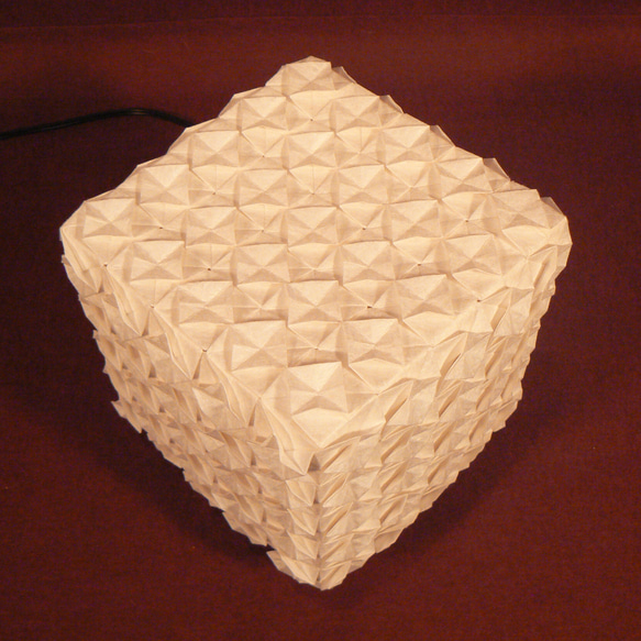 和紙の手作りランプシェード　美濃和紙使用　[折] 7-1　どこにもない癒しの手作り一点物作品　ギフト・模様替えに最適 