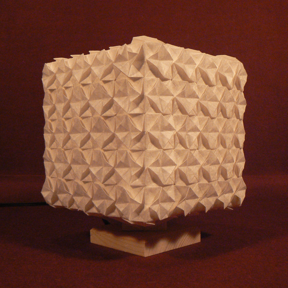 和紙の手作りランプシェード　美濃和紙使用　[折] 7-1　どこにもない癒しの手作り一点物作品　ギフト・模様替えに最適 