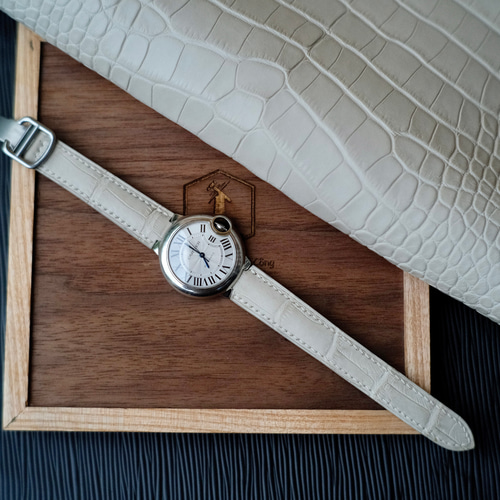 オーダー作製カルティエ(cartier)時計ベルト高級革時計ベルトワニ革