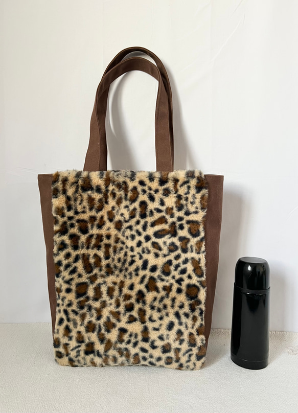 【縦長L】ブラウンのベンガル柄（豹柄）　アニマルボア　縦長トートバッグ　猫　倉敷帆布使用　akaneko 豹柄 4枚目の画像