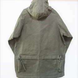 (Ｌ・ＬＬ）防水帆布フード付きジャケット 　男女兼用です。 2枚目の画像
