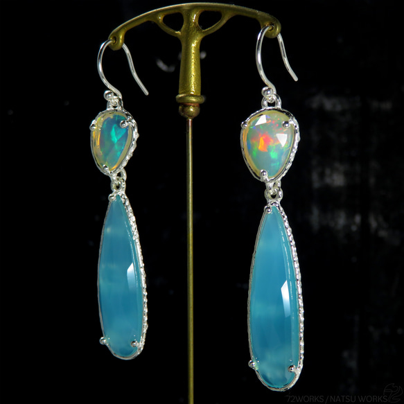 オパール & カルセドニー ピアス / Opal and Chalcedony earring 2枚目の画像