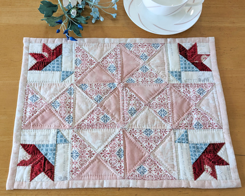 パッチワークマット＆ミニクッション♪ハウス パッチワークマット＆ミニクッション♪ハウス