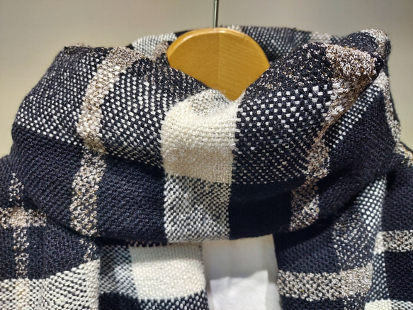 手織り　シルクウールとシルクのやさしいマフラー　作品2375 3枚目の画像
