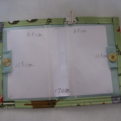 障害者・療育手帳ケース（手帳を開いて内容提示が必要の方用・11.5×8.5センチ用）軽くて薄い　二つ折り 3枚目の画像