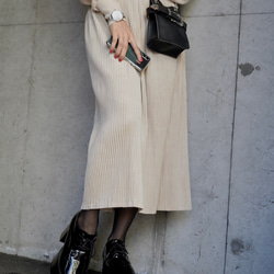 Velvet Rib H-Line Skirt (off-white) フレアスカート ベージュ 薄茶 きれいめ 5枚目の画像