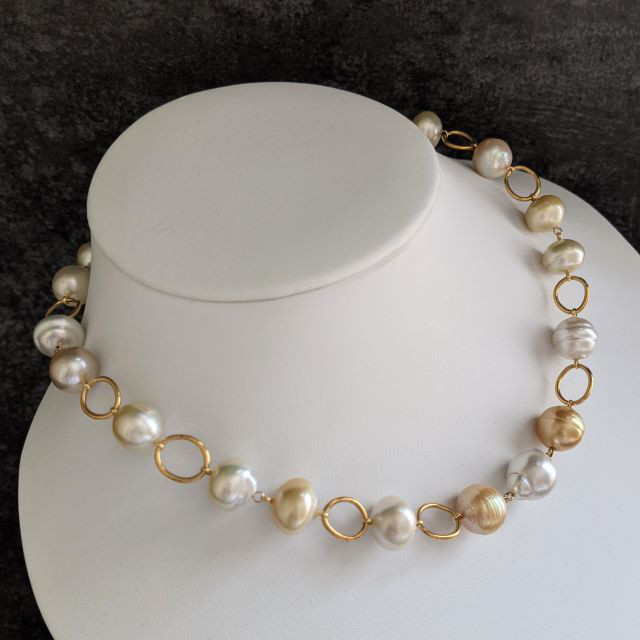 白蝶の気品ネックレス / SV K14 Grace of South Sea Pearl Necklace