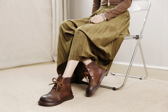 23 秋冬新款女士真皮鞋獨特鞋子厚底高跟鞋短靴 22.5 厘米-25.5 厘米 #833 棕色 ⭐ 免費送貨 ⭐ 第1張的照片