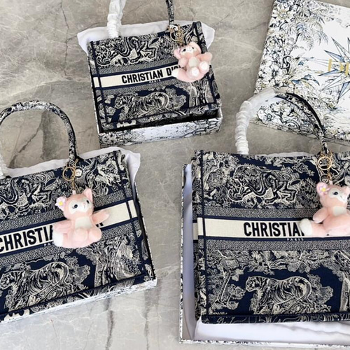 Dior ディオール トートバッグ トートバッグ 麗奈 通販 16542776 Dior ディオール トートバッグ トートバッグ 麗奈 通販 16542776