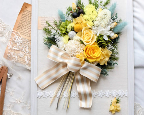 【受注制作】ウェディングアートフラワーブーケの額縁アレンジ(金色フレーム付) 受注制作】ウェディングアートフラワーブーケの額縁アレンジ(金色