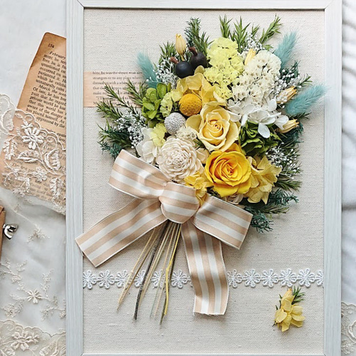 受注生産品》フレームアレンジ・イエロー（壁掛けOK）プリザーブド