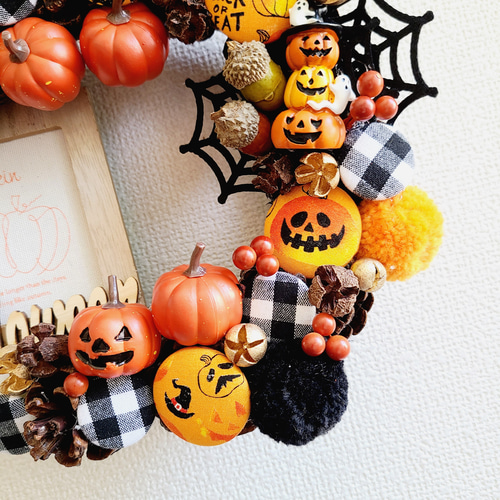 2023年Halloweenリース ハロウィン柄とギンガムチェック柄くるみ