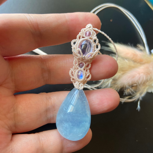 大粒アクアマリン×アメジスト×レインボームーンストーンのマクラメ