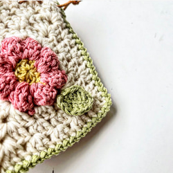 お花モチーフ巾着　ポーチ　編み物 4枚目の画像