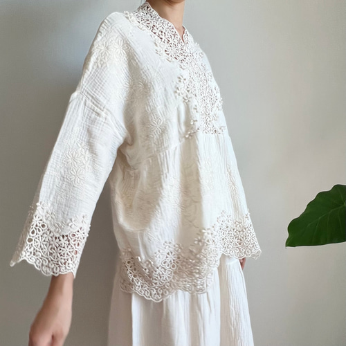 コットンガーゼ)レース刺繍ブラウス ブラウス Ito-hari 通販